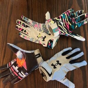 2 Pairs Youth Under Armour Football Gloves